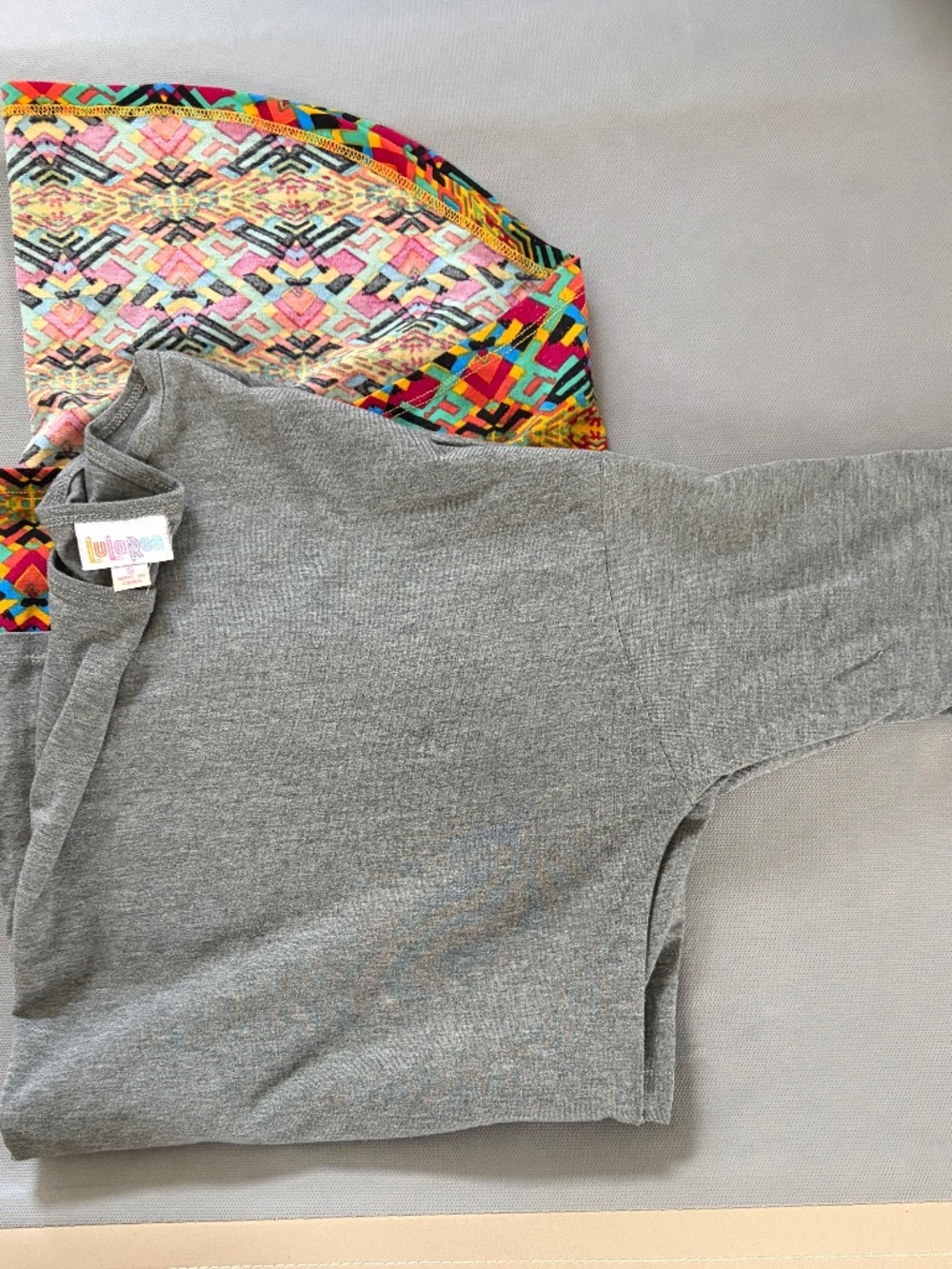 Women’s top Lularoe Irma